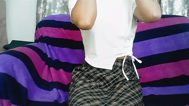 Snapshot of LAYLA_600 chatting on November 13, 9:52 am LAYLA 600 online show from November 13, 9:52 am