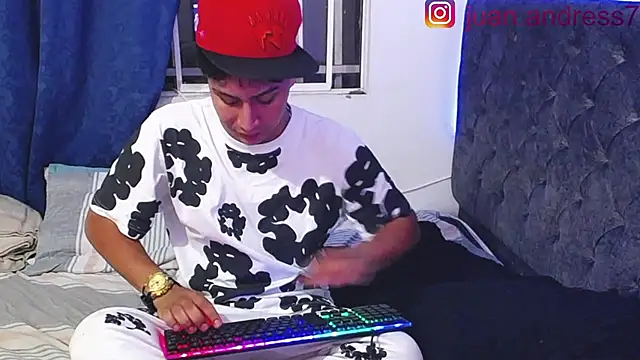 Stone grey1  online show from November 27, 6:59 am