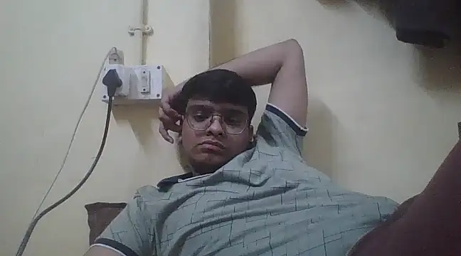 Snapshot of sutfvkii chatting on March 19, 5:39 pm sutfvkii online show from March 19, 5:39 pm