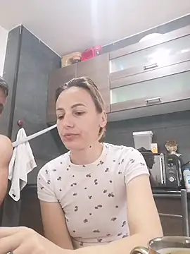 yourflowerpink online show from October 26, 8:20 am