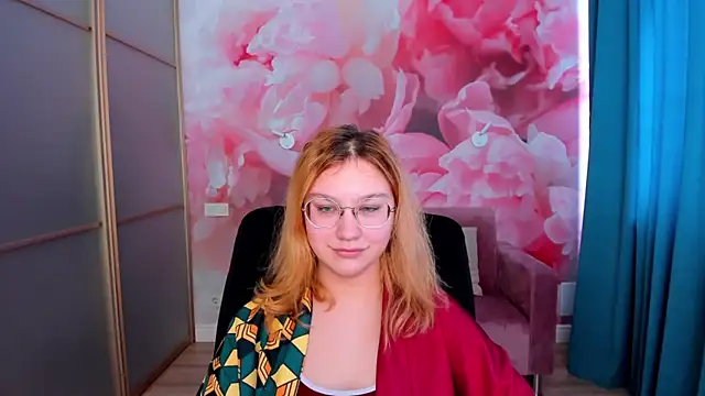 AngelinaLow online show from February 10, 12:42 pm