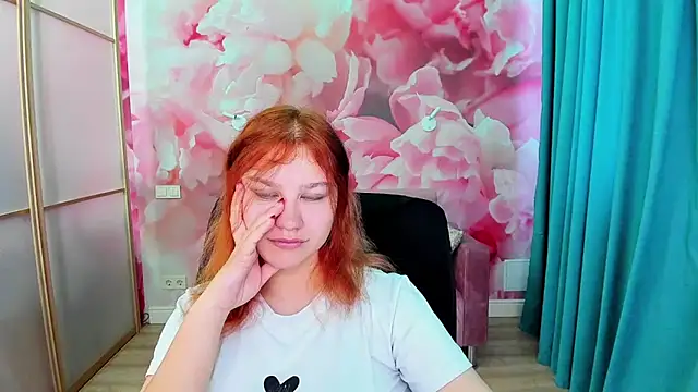 AngelinaLow online show from May 31, 5:26 am