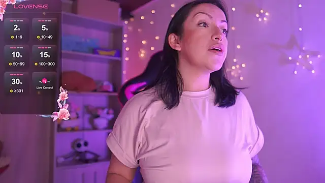 Snapshot of Madison_Mayer chatting on February 10, 12:53 pm Madison Mayer online show from February 10, 12:53 pm