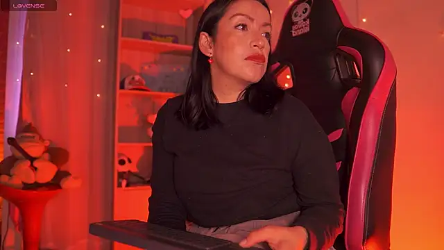 Snapshot of Madison_Mayer chatting on February 23, 12:57 pm Madison Mayer online show from February 23, 12:57 pm