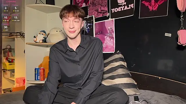 Snapshot of vogueslay chatting on June 28, 6:03 pm vogueslay online show from June 28, 6:03 pm