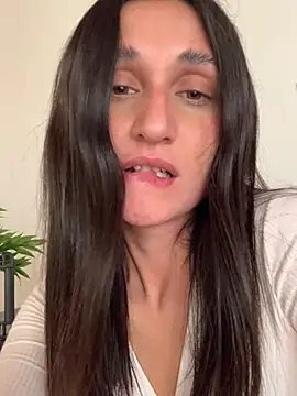 Snapshot of luci_brecman chatting on July 14, 8:03 pm luci brecman online show from July 14, 8:03 pm