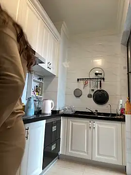 aa520uv online show from April 9, 2:44 am