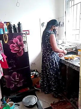 Snapshot of sohona101 chatting on March 21, 7:33 am sohona101 online show from March 21, 7:33 am