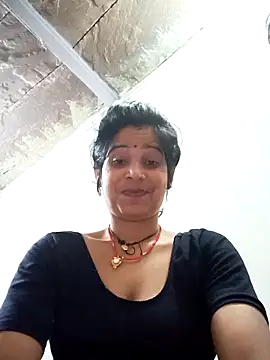 Snapshot of Reena27 chatting on March 22, 12:28 am Reena27 online show from March 22, 12:28 am