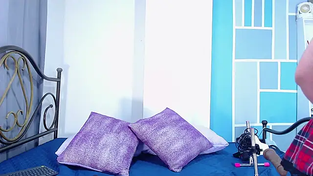 Snapshot of camilleturner1 chatting on October 11, 12:54 am camilleturner1 online show from October 11, 12:54 am