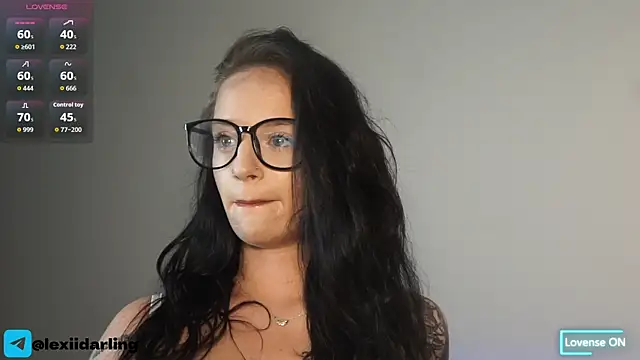 Snapshot of LexiiDarling chatting on July 15, 4:12 pm LexiiDarling online show from July 15, 4:12 pm