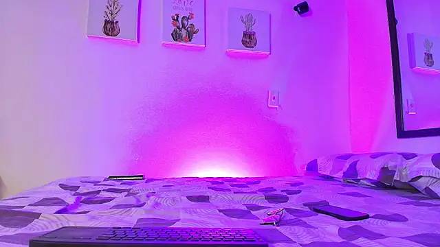 pleasurecompany3 online show from February 19, 3:35 am