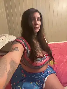 Snapshot of Badgyalbella chatting on April 17, 8:23 pm Badgyalbella online show from April 17, 8:23 pm