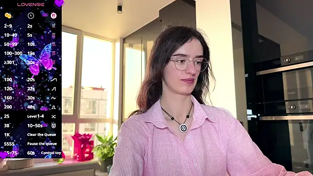 TwinTemptations online show from April 4, 3:42 pm