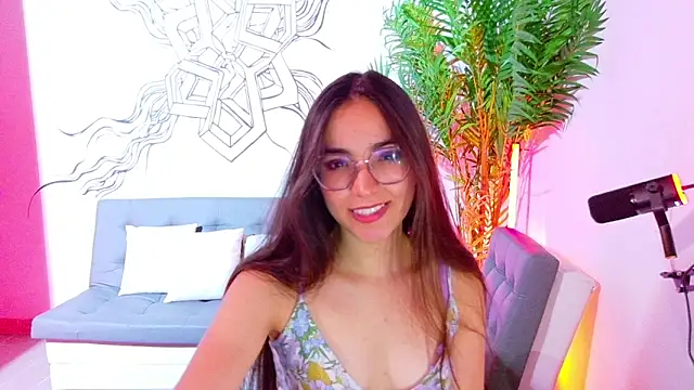 Emmi Roberts online show from February 28, 12:22 am