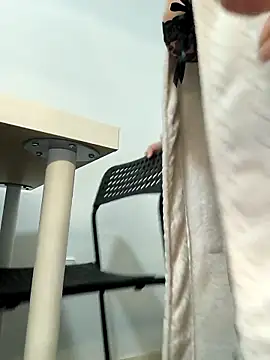 Alyssa 76 online show from March 27, 8:09 am