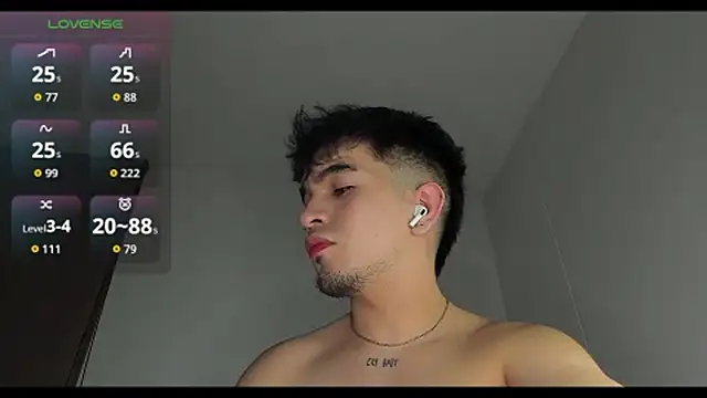 cmzo  online show from December 3, 1:35 am