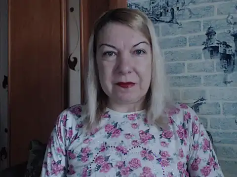 Lillia Ray online show from March 10, 6:51 am