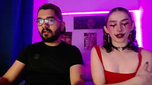 Snapshot of TwinFlamesX chatting on September 18, 3:58 pm TwinFlamesX online show from September 18, 3:58 pm