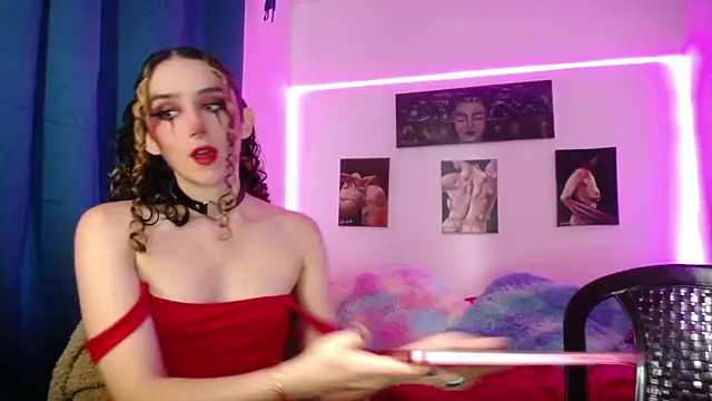 Snapshot of TwinFlamesX chatting on October 4, 6:39 pm TwinFlamesX online show from October 4, 6:39 pm