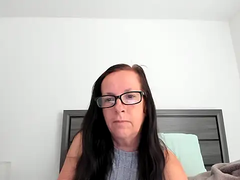 peachgoddess online show from April 15, 2:35 pm