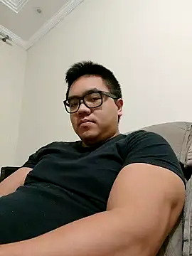 Snapshot of awesometeacher33 chatting on September 28, 4:40 am awesometeacher33 online show from September 28, 4:40 am