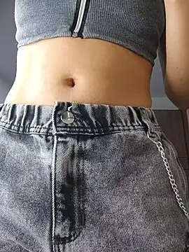 Miss-Dannie online show from December 16, 4:34 pm