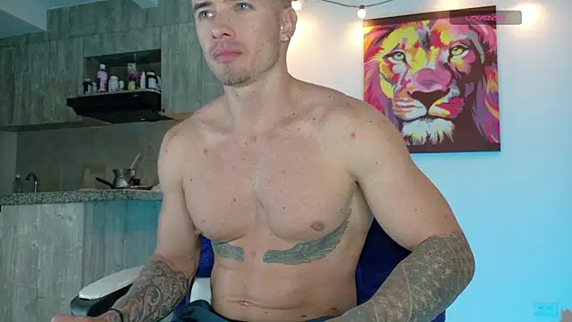 Ryannblue07 online show from May 26, 11:34 pm