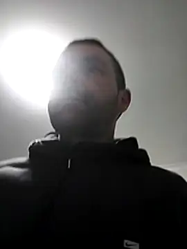 Snapshot of MaksDzubaV chatting on February 11, 8:03 pm MaksDzubaV online show from February 11, 8:03 pm