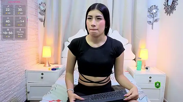 Lili Opal online show from February 13, 12:12 pm