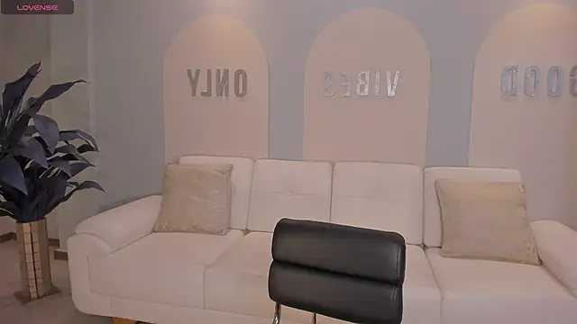 AmaliaCrus online show from November 13, 7:57 pm