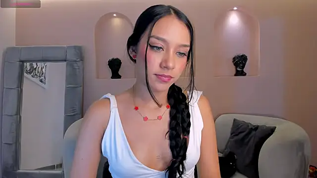 AmaliaCrus online show from March 10, 8:25 pm