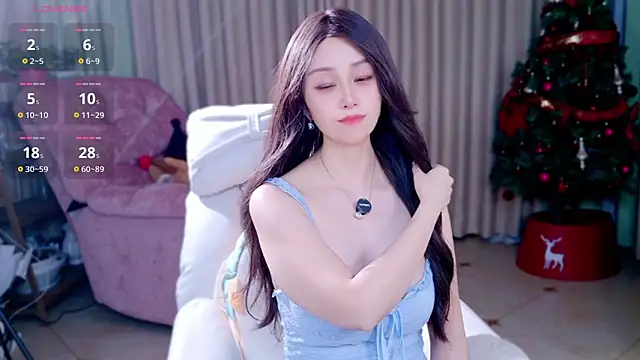 NovaNana online show from April 10, 1:27 pm