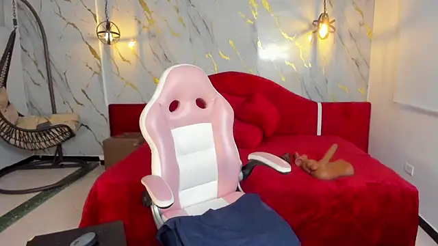 loress ass mature online show from February 17, 7:20 pm