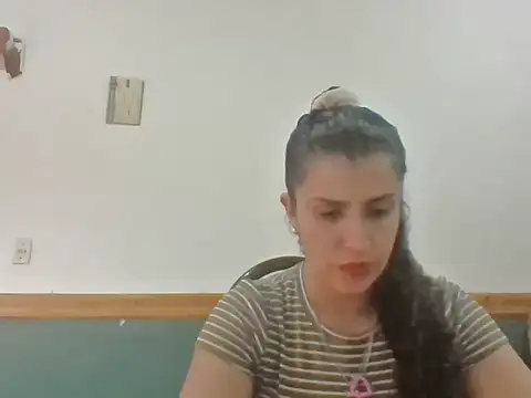 Snapshot of Charlotte0000 chatting on October 2, 2:02 pm Charlotte0000 online show from October 2, 2:02 pm