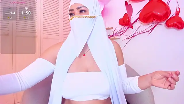 Layla arabelle online show from February 14, 8:38 pm