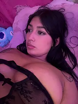 KatianPierce online show from May 16, 1:13 am