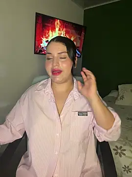 pareja curiosa19 online show from May 27, 1:24 am