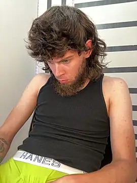 bwcizThrobbing online show from April 10, 9:14 am