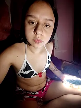 Snapshot of Sukychan_ chatting on October 6, 8:23 am Sukychan  online show from October 6, 8:23 am