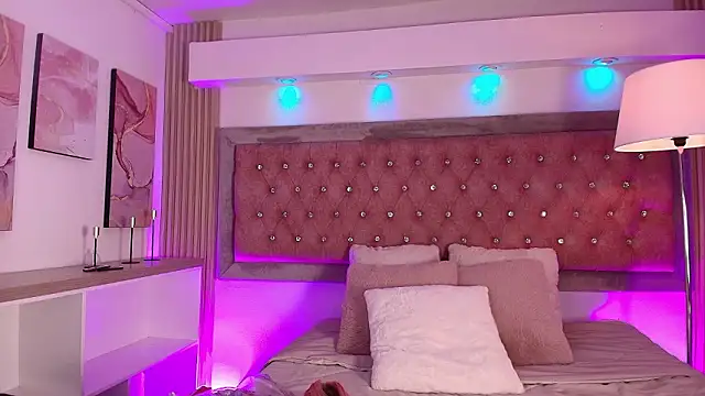 Andy Leex online show from March 21, 8:45 pm