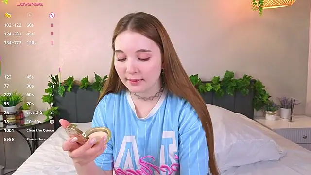 ConstanceHelms online show from November 7, 5:07 am