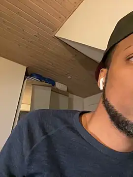 Chocolattino91 online show from March 18, 11:09 pm