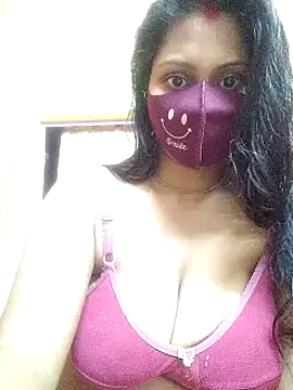 Snapshot of adrija94 chatting on March 21, 11:01 am adrija94 online show from March 21, 11:01 am