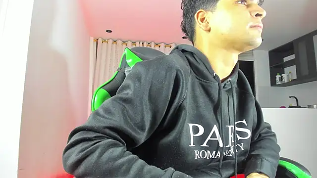 317894 online show from March 15, 8:09 am