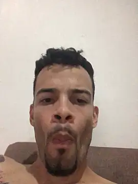 HenriquePhn online show from June 20, 7:05 pm