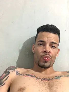 HenriquePhn online show from August 4, 4:37 am