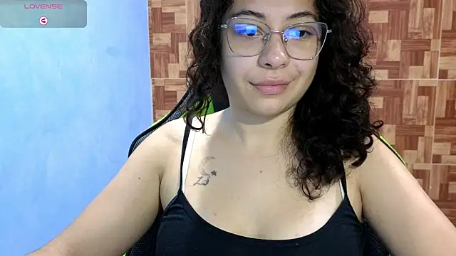 Snapshot of Mabbaldama chatting on September 12, 2:28 pm Mabbaldama online show from September 12, 2:28 pm