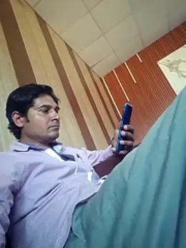 johnny8731 online show from March 28, 7:19 am