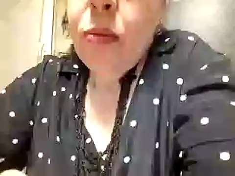 Snapshot of mimi19820 chatting on March 8, 12:41 am mimi19820 online show from March 8, 12:41 am